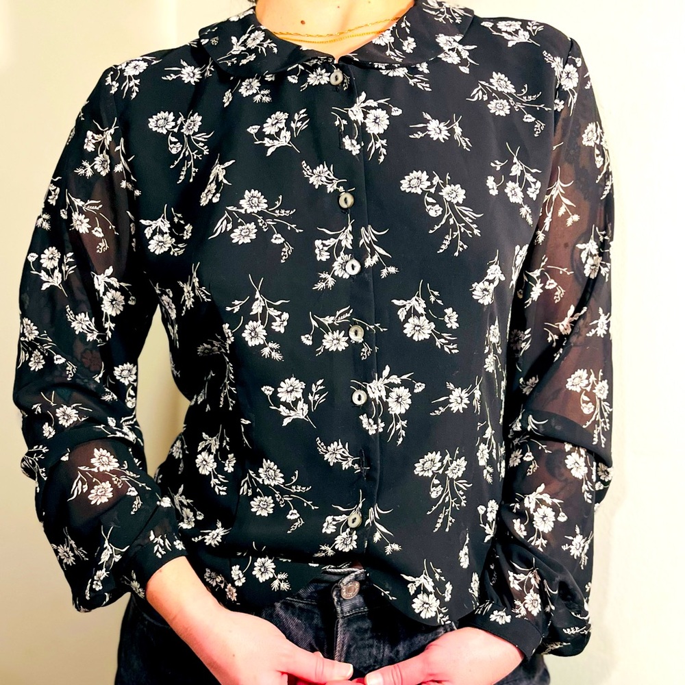 90’s Vintage Liz Claiborne Floral Blouse with Sheer Sleeves.